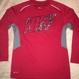 Nike boys shirt